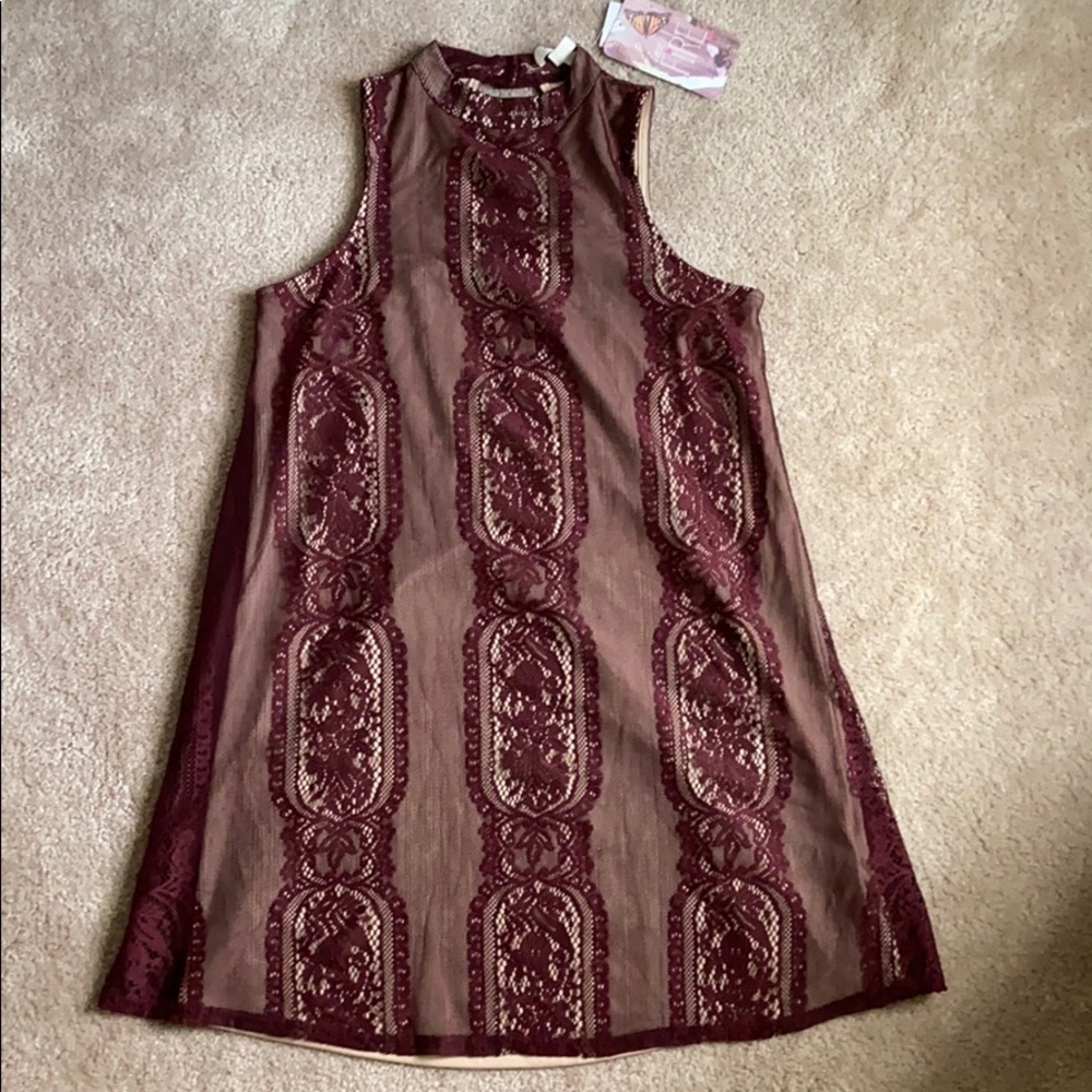 Elegant maroon dress!!